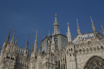 Fototapeta na wymiar evocative image of the Milan Cathedral in Italy, one of the most important squares in the city