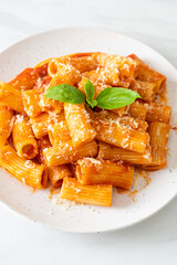 Rigatoni pasta with tomato sauce and cheese
