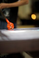 Bulle modelage matière - souffleur de verre - artisanat métier d'art