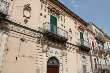 baroque palace (?) in ragusa in sicily (italy) - obrazy, fototapety, plakaty