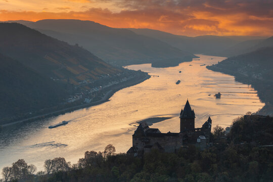 Stahleck Castle and Rhein River, Bacharach, Upper Middle Rhine Valley, Rhineland-Palatinate, Germany