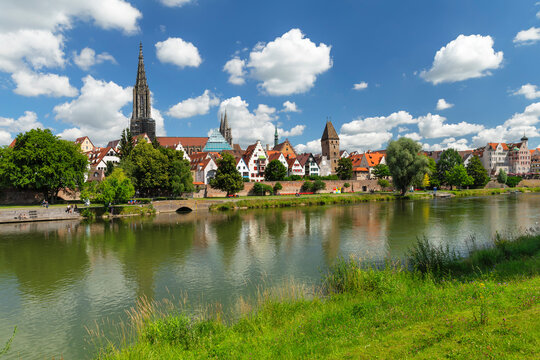 View over Danube River to Ulm Minster and the Old Town, Ulm, Baden-Wurttemberg, Germany