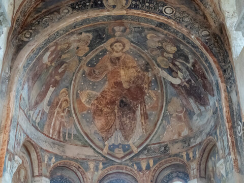 Romanesque frescos in the Chapelle des Moines in Burgundy, show how the basilica of Cluny would have been decorated in its day, Berze-la-Ville, Saone-et-Loire, Burgundy, France