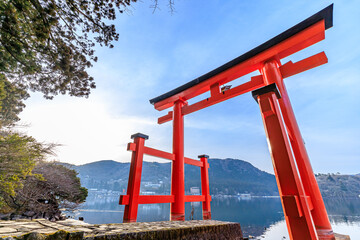 初春の箱根神社　平和の鳥居　神奈川県箱根町　Hakone Shrine in early spring....