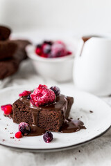 Simple brownie cake with chocolate sauce