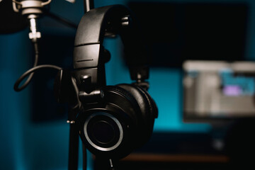 studio headphones