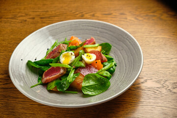 Carpaccio with eggs