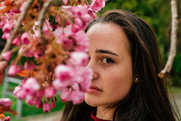 Fototapeta premium portrait of a girl with flowers