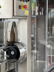 industrial wine bottling machine