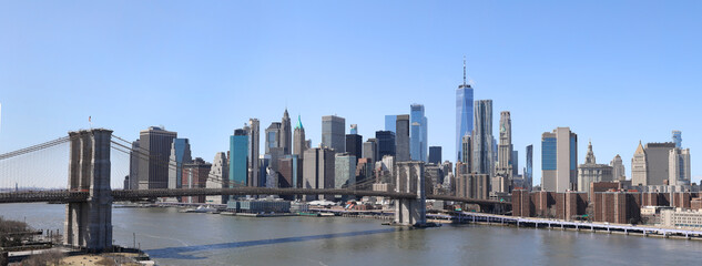 Fototapeta na wymiar Panorama of New York from the Brooklyn Bridge