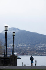 Faros y monta&ntilde;as