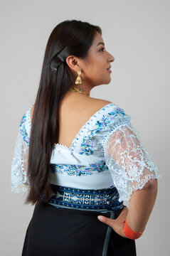 Mujer Ind&iacute;gena Ecuador-Riobamba
Las mujeres ind&iacute;genas son reconocidas como las protectoras y guardianas de los valores culturales y las garantes de la permanencia de sus pueblos.