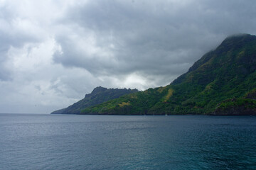 baie de hapatoni sur l'ile de tahuata, iles marquises, polynesie francaise