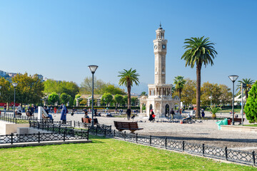 Izmir Clock Tower in the middle of Konak Square, Izmir - obrazy, fototapety, plakaty