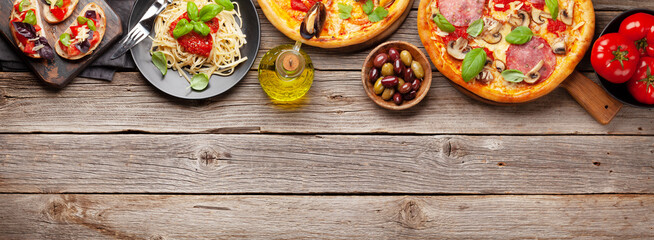 Italian cuisine. Pizza, pasta and toasts