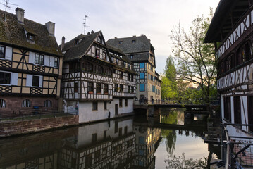 Fototapeta na wymiar Strasbourg timber framed houses on the river