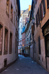 Fototapeta na wymiar View of side alleys in Strasbourg 