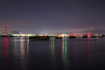 Fototapeta na wymiar 軍艦防波堤から見る洞海湾の夜景