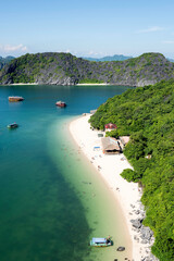 Aerial view beach of the island of monkey in the Monkey Island, Halong Bay, Vietnam © Juan Garcia