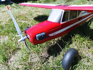 Gros plan avion modélisme miniature
Zoom focus modelism plane aeromodelism