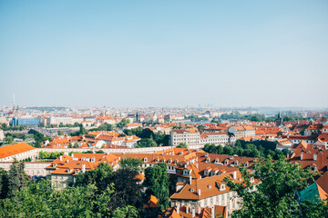 Fototapeta na wymiar チェコ　プラハの街並み　青空