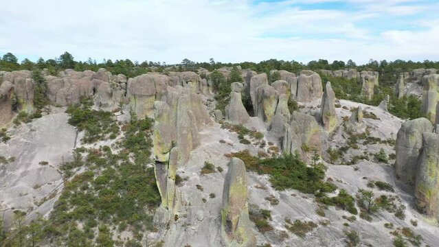 Rock formations of Valle de los Monjes, Chihuahua, low aerial circle shot