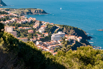 Fototapeta premium Cerbère, Francia, pueblo costero, Costa Brava