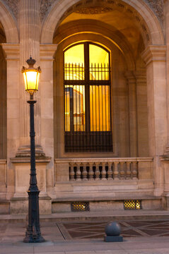 esplanade du louvre