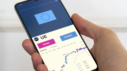 Fondo de inversión negociado en bolsa UE, datos del mercado etf de valores européas análisis de negocios de una tendencia ETF europa. Blue chips. Texto en español	