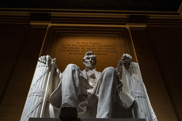 Abraham Lincoln Memorial Statue at Night