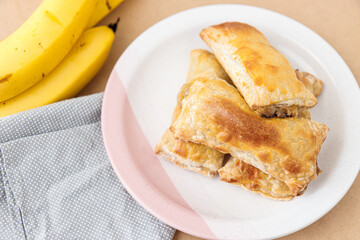Puff pastry banana pie
