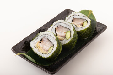 鯖の押し寿司　蕗(ふき)の葉巻き