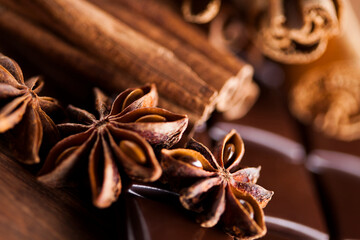 Cinnamon and anise, Dark chocolate with candy sweet