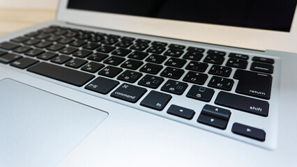 ノートパソコンのキーボード_20