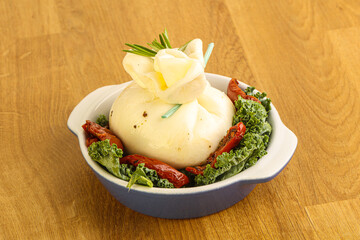 Burrata cheese with sun dried tomato