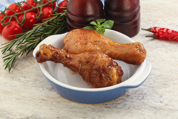Roasted chicken legs with spicy sauce