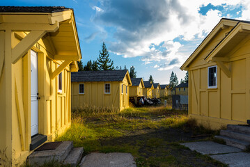 Cute guest houses in Yellowstone hotel in Wyoming