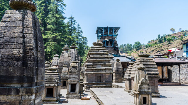 Ancient Jageshwar Dham is a group of temples dedicated to Lord Shiva in Almora, Uttarakhand
