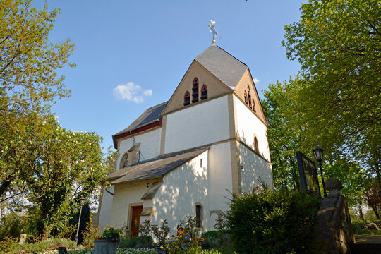 schornsheim, katholische kirche