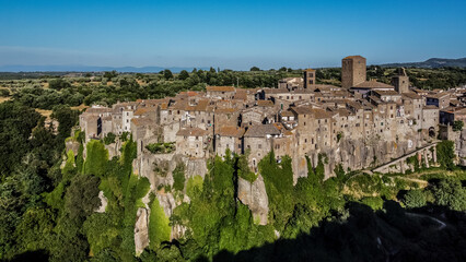Panoramic view of the old village of Vitorchiano, Viterbo province, Lazio region in central italy. - obrazy, fototapety, plakaty
