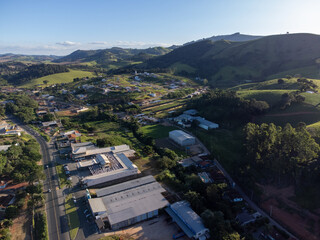Obraz premium small city in the interior of São Paulo with beautiful mountains in the countryside - Socorro, Brazil