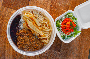 .Trade of lunchboxes with typical Brazilian flavor and the basis of Brazilian food: rice and beans