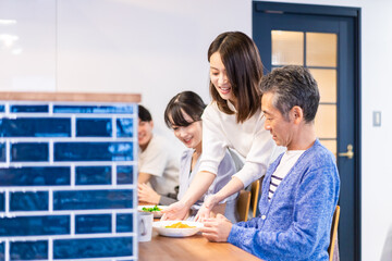 Customers eating lunch at a popular cafe restaurant