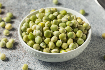 Raw Green Organic Alaskan Peas