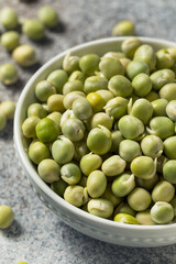 Raw Green Organic Alaskan Peas