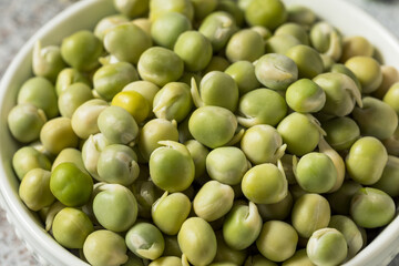 Raw Green Organic Alaskan Peas