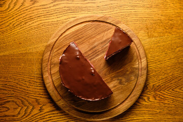 Cherry-berry cake. round wooden diarrhea