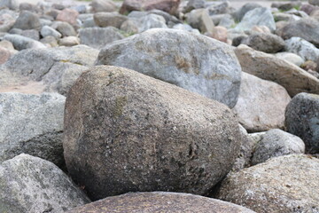 Findlinge. Gletschersteine. Ger&ouml;ll.