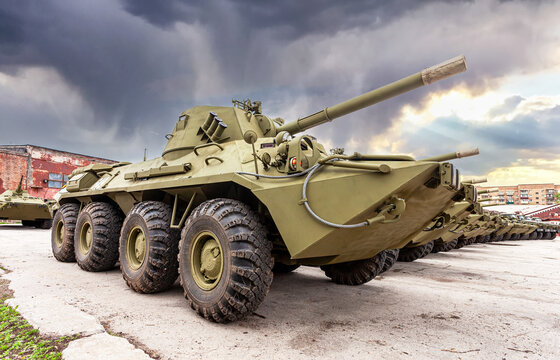 Russian 120-mm battalion self-propelled gun 2S23 "Nona-SVK"