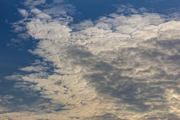 Naklejka premium blue sky with clouds